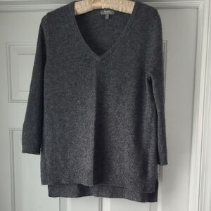 Neiman Marcus Cashmere Sweater Gray Small 3/4 Sleeve Split Hem